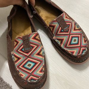 Ariat Cruisers Aztec!